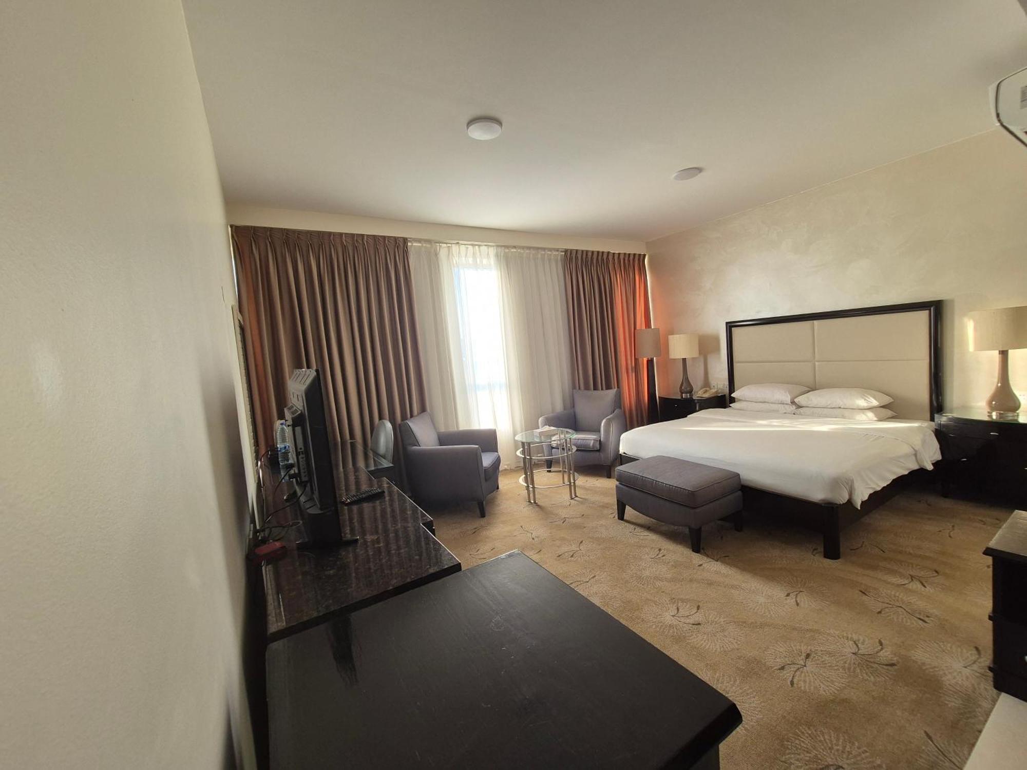 Le Vendome Hotel Амман Экстерьер фото